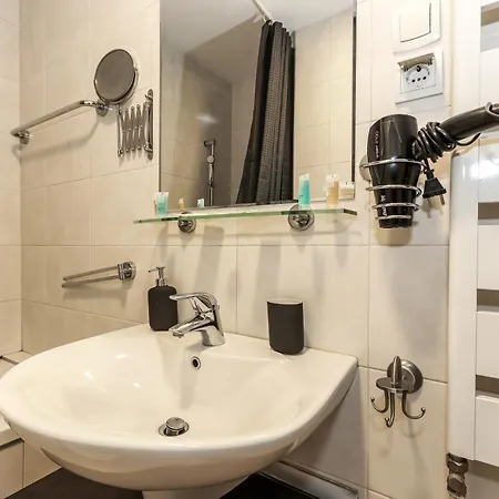 New Apartments, Parking 5 Eur Per Day * بلغراد