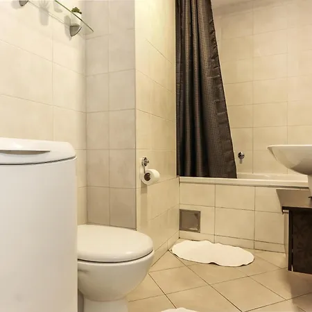 Apartment New Apartments, Parking 5 Eur Per Day *